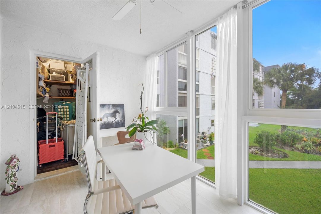 For Sale: $145,000 (2 beds, 2 baths, 1142 Square Feet)