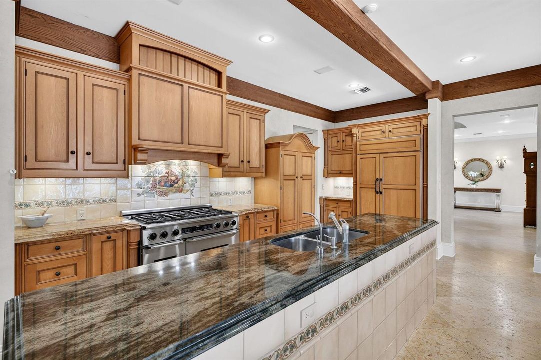 048_Kitchen