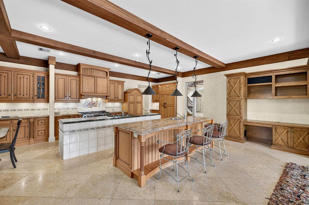 043_Kitchen