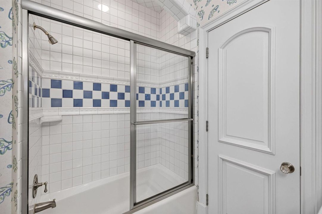 099_Bathroom_with_Blue_Tile