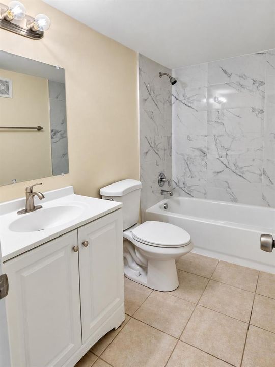 1500_Cresent_Cir_B-210_Bathroom_MLS