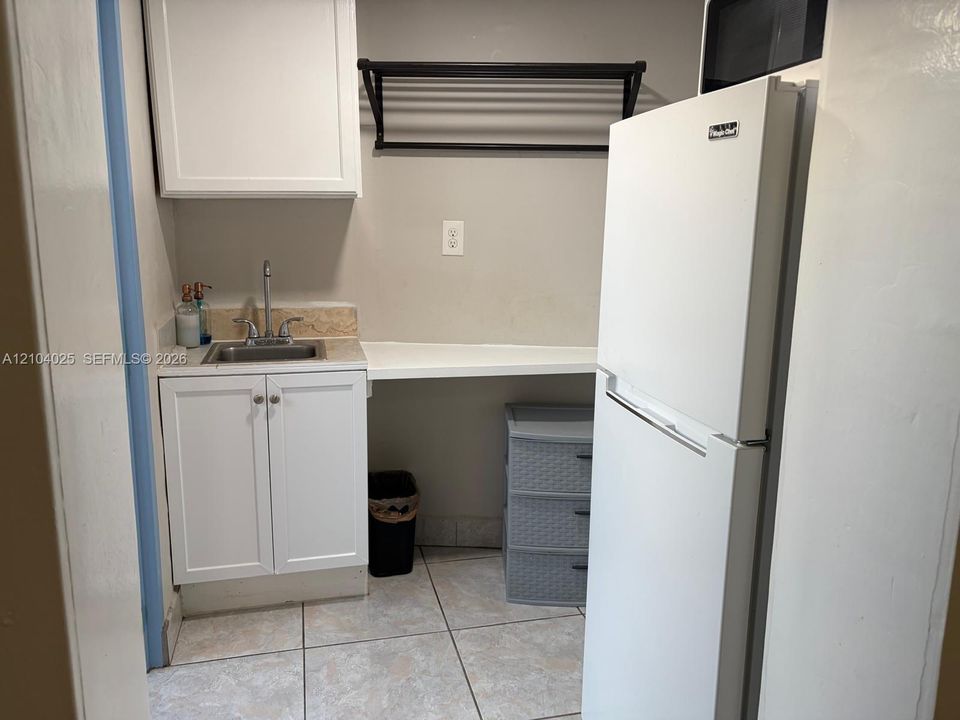 En Renta: $1,250 (1 camas, 1 baños, 1838 Pies cuadrados)