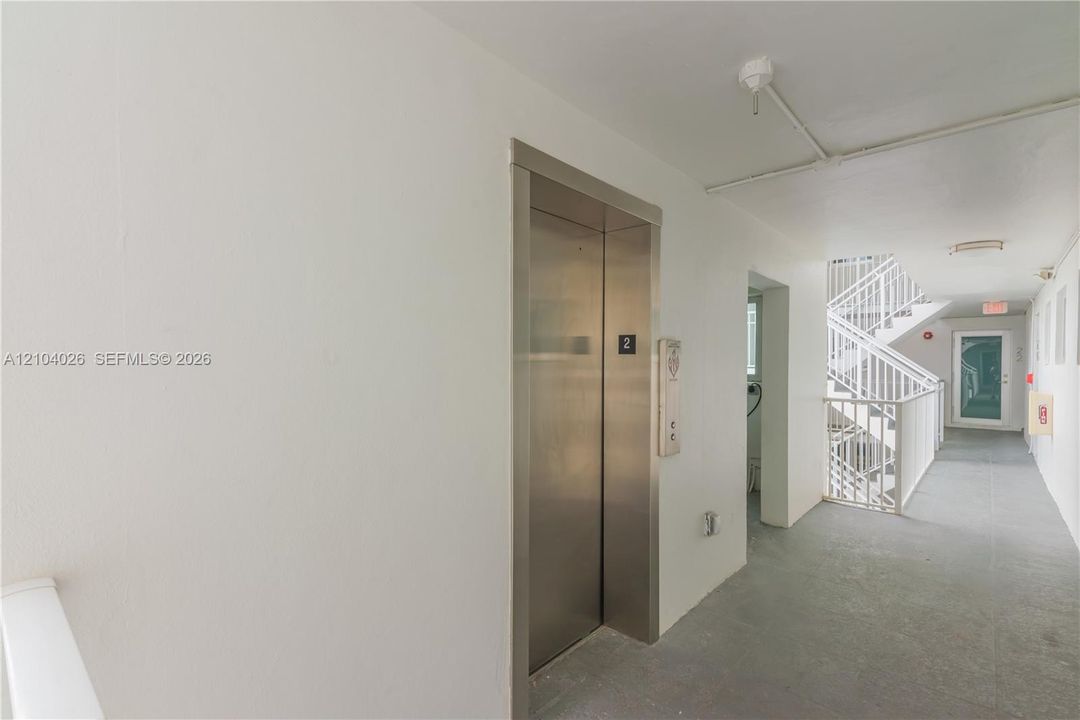 For Rent: $2,000 (1 beds, 1 baths, 658 Square Feet)