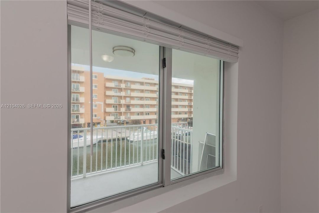 For Rent: $2,000 (1 beds, 1 baths, 658 Square Feet)