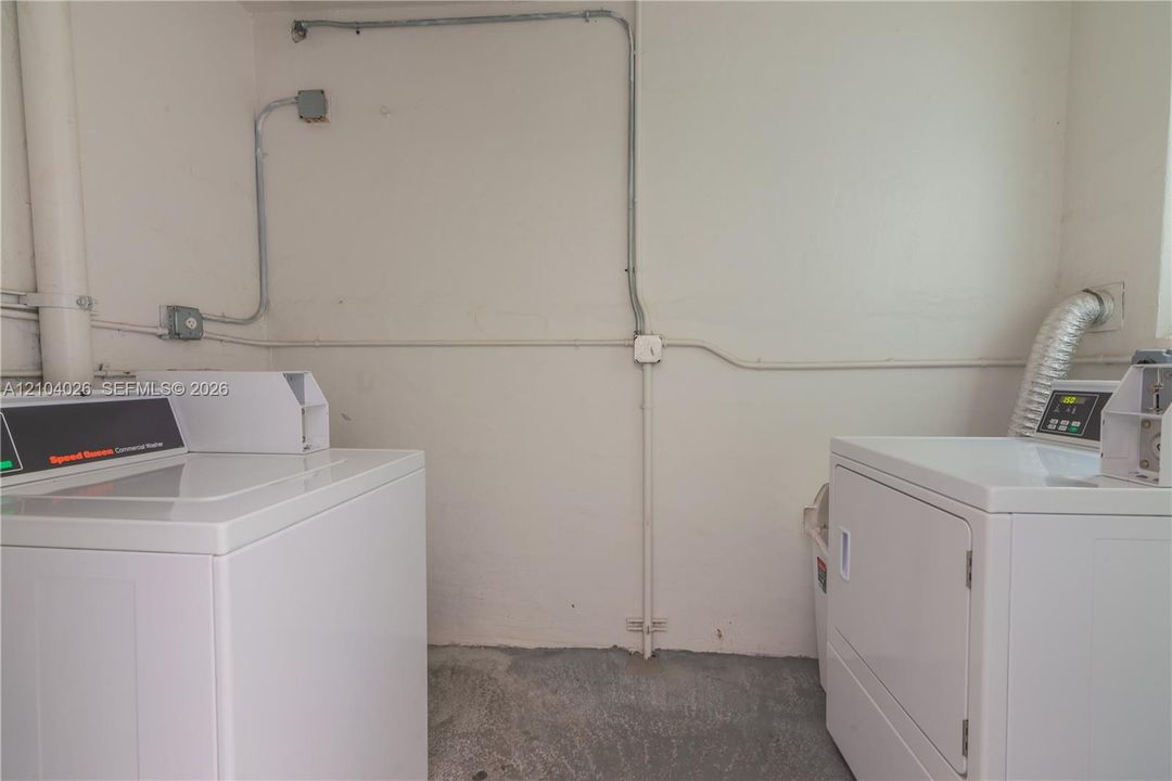 For Rent: $2,000 (1 beds, 1 baths, 658 Square Feet)