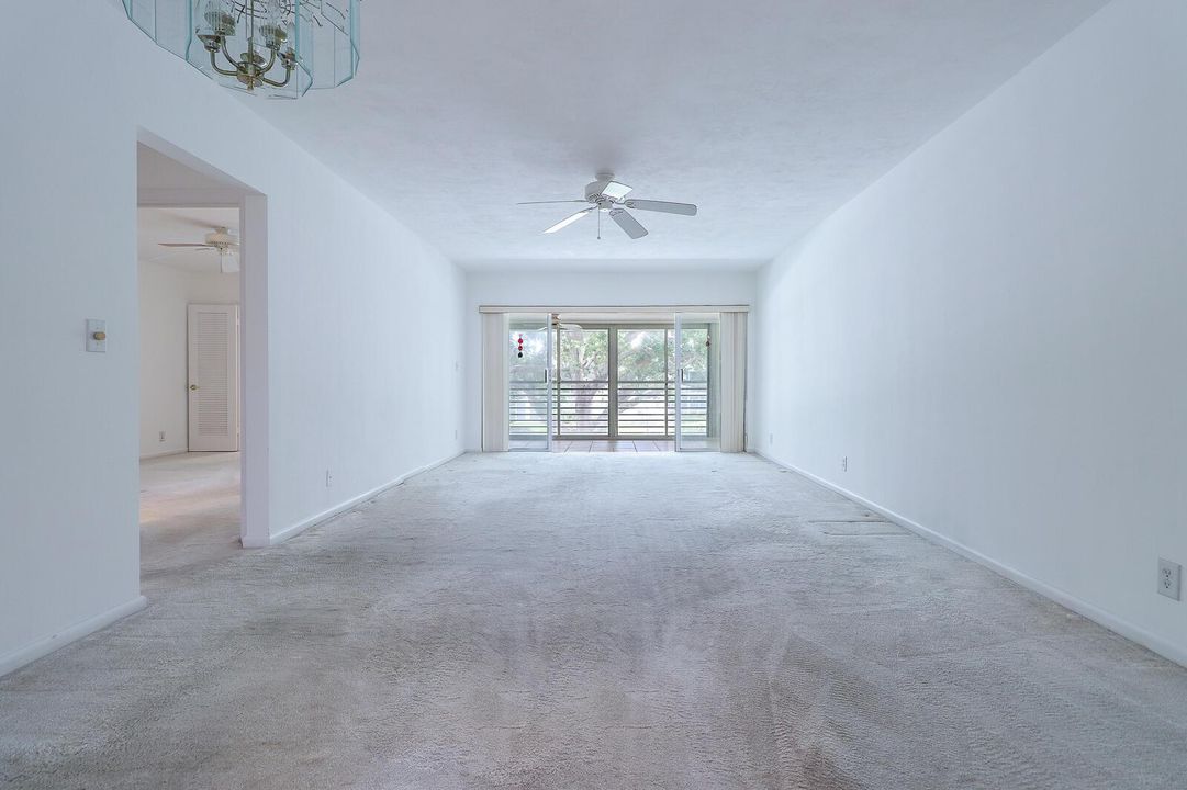 06-Living Room