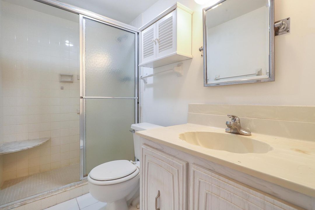 13-Bathroom 2