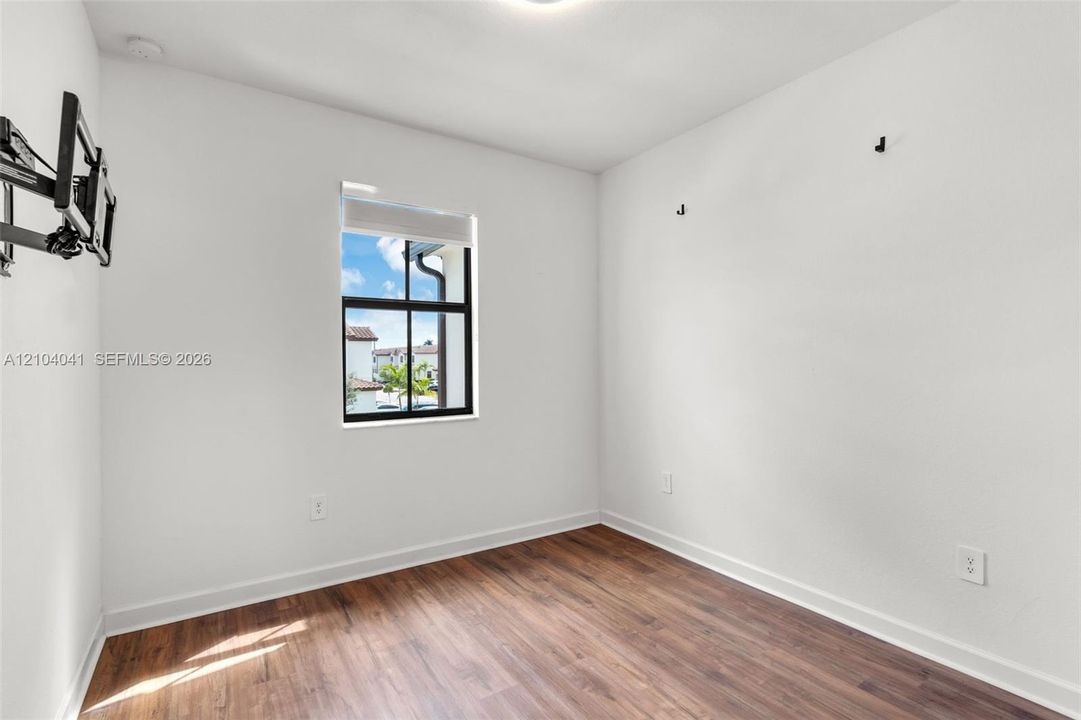 En Venta: $460,000 (3 camas, 2 baños, 1331 Pies cuadrados)
