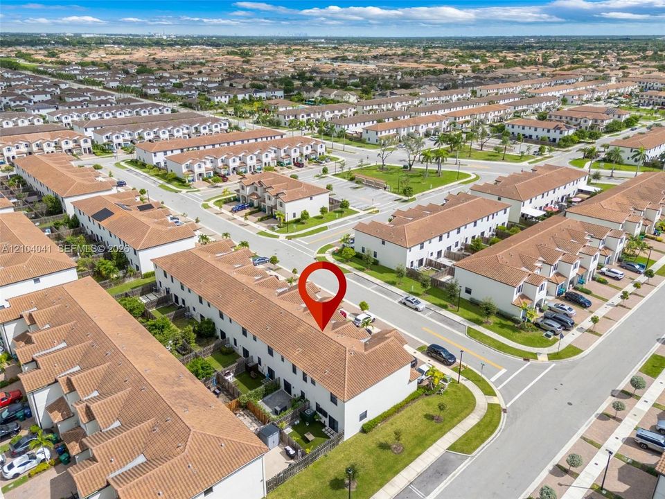 En Venta: $460,000 (3 camas, 2 baños, 1331 Pies cuadrados)