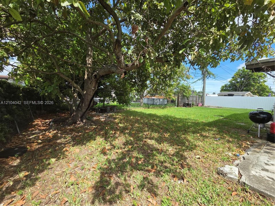 For Sale: $489,900 (3 beds, 1 baths, 1162 Square Feet)
