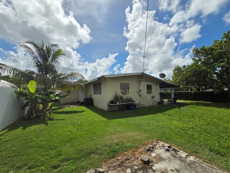 For Sale: $489,900 (3 beds, 1 baths, 1162 Square Feet)