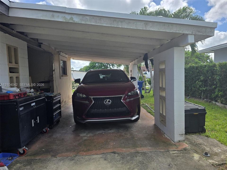For Sale: $489,900 (3 beds, 1 baths, 1162 Square Feet)