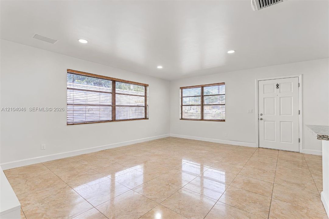 For Sale: $699,900 (4 beds, 3 baths, 1983 Square Feet)