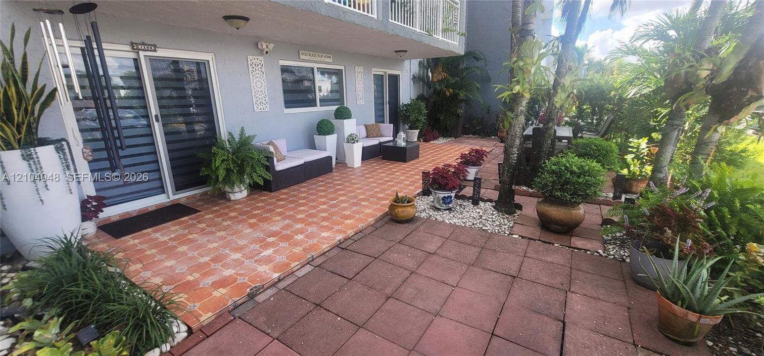 На продажу: $359,000 (2 спален, 2 ванн, 1502 Квадратных фут)