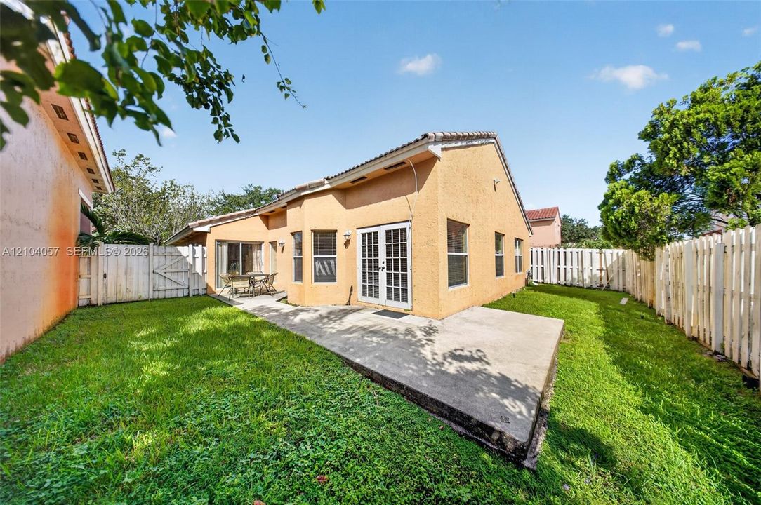 En Venta: $530,000 (3 camas, 2 baños, 1841 Pies cuadrados)