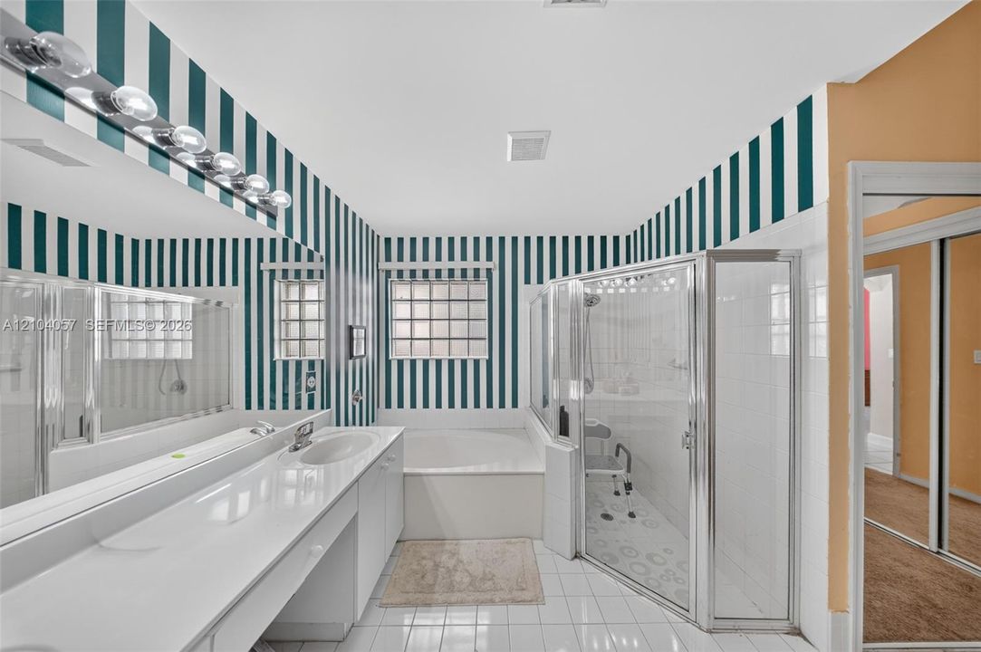 En Venta: $530,000 (3 camas, 2 baños, 1841 Pies cuadrados)