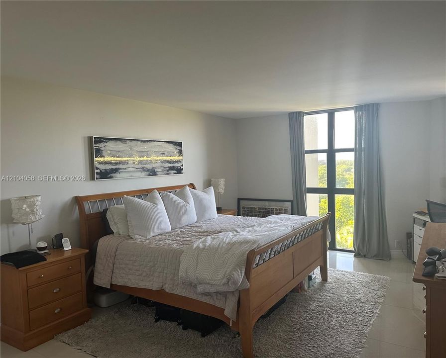 For Sale: $450,000 (2 beds, 2 baths, 1520 Square Feet)