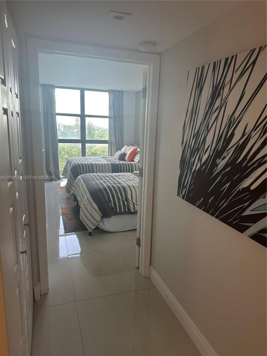 For Sale: $450,000 (2 beds, 2 baths, 1520 Square Feet)