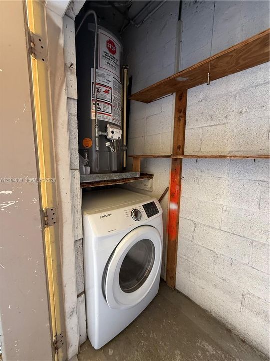 For Rent: $2,200 (2 beds, 2 baths, 1093 Square Feet)