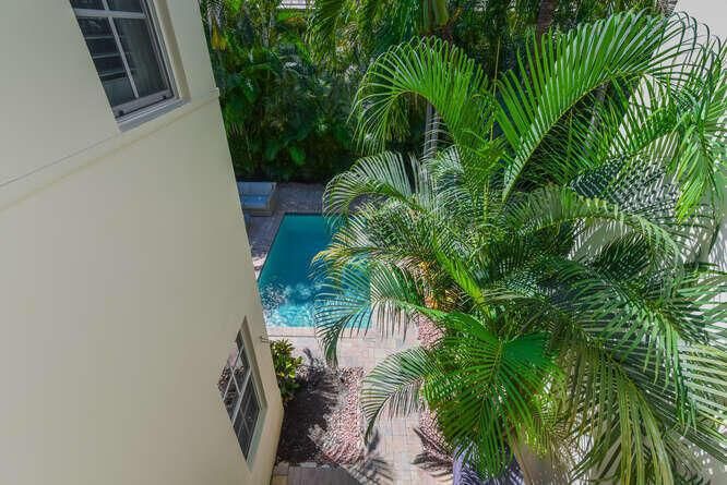 1014 Bay St Jason Morrs 18-035-023-666x4