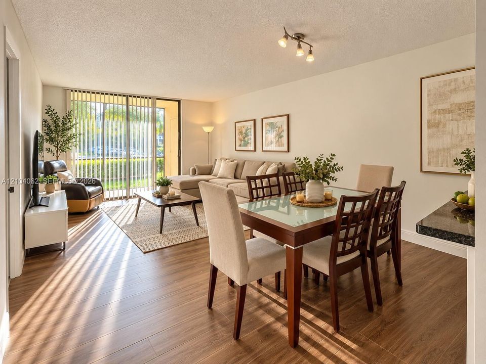 В аренду: $2,450 (2 спален, 1 ванн, 916 Квадратных фут)