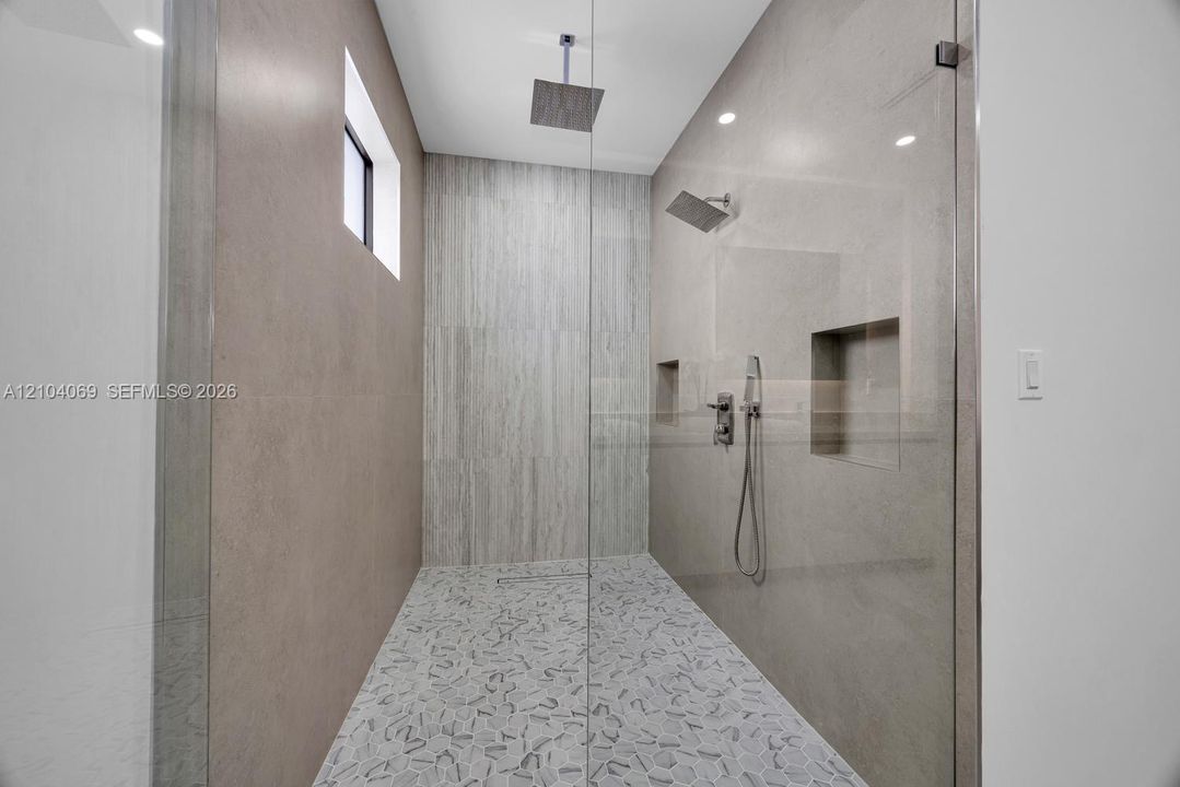 На продажу: $1,299,999 (4 спален, 4 ванн, 2929 Квадратных фут)