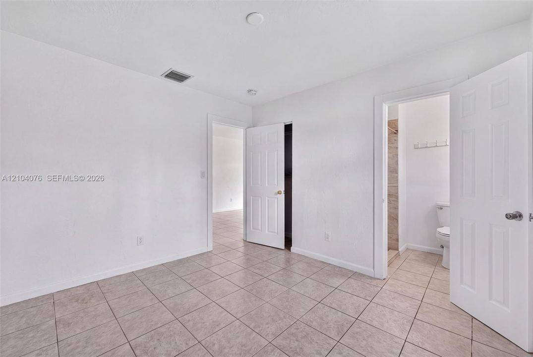 En Venta: $400,000 (3 camas, 2 baños, 888 Pies cuadrados)