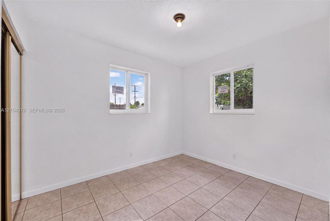 En Venta: $400,000 (3 camas, 2 baños, 888 Pies cuadrados)