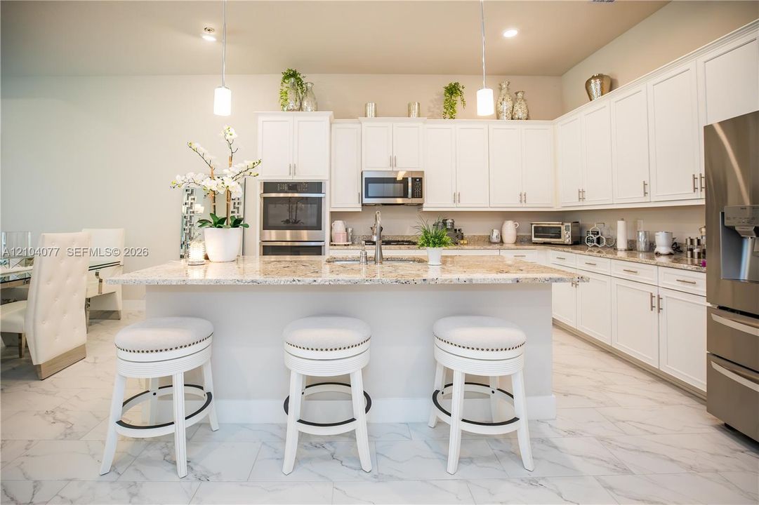 For Sale: $669,000 (3 beds, 2 baths, 1724 Square Feet)