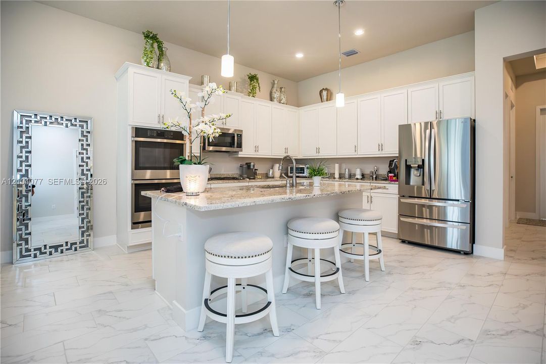 For Sale: $669,000 (3 beds, 2 baths, 1724 Square Feet)