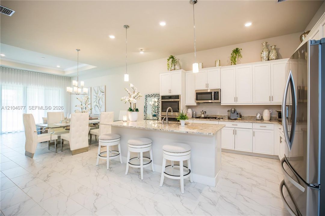For Sale: $669,000 (3 beds, 2 baths, 1724 Square Feet)
