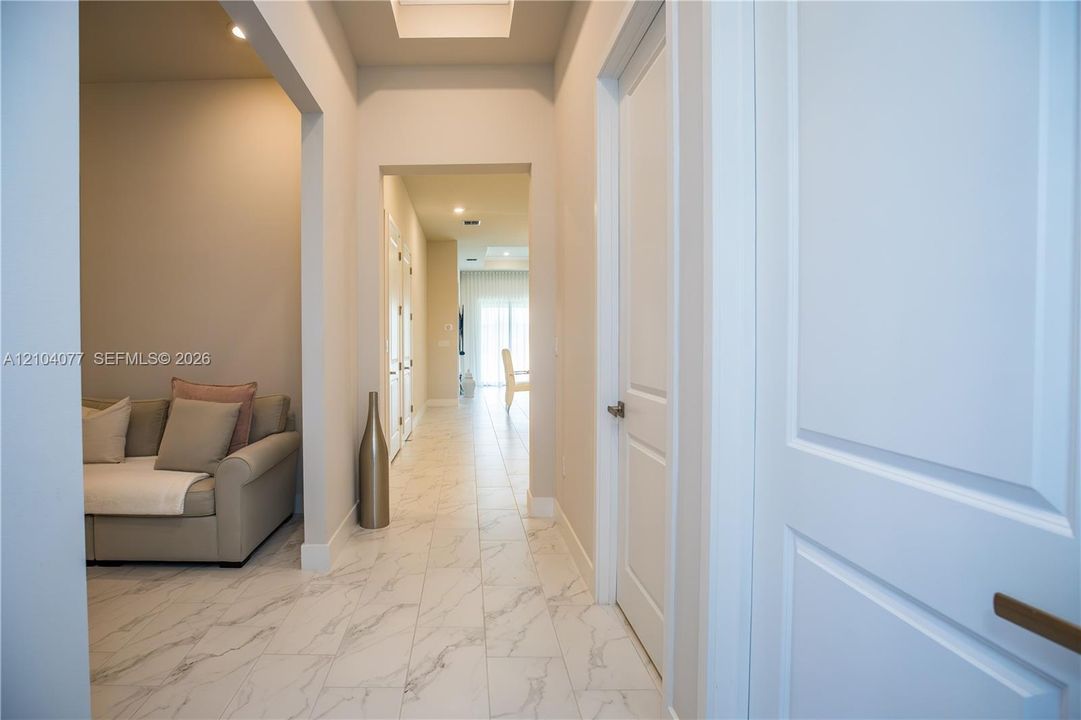 For Sale: $669,000 (3 beds, 2 baths, 1724 Square Feet)