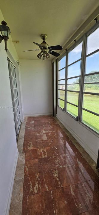 На продажу: $64,900 (1 спален, 1 ванн, 590 Квадратных фут)