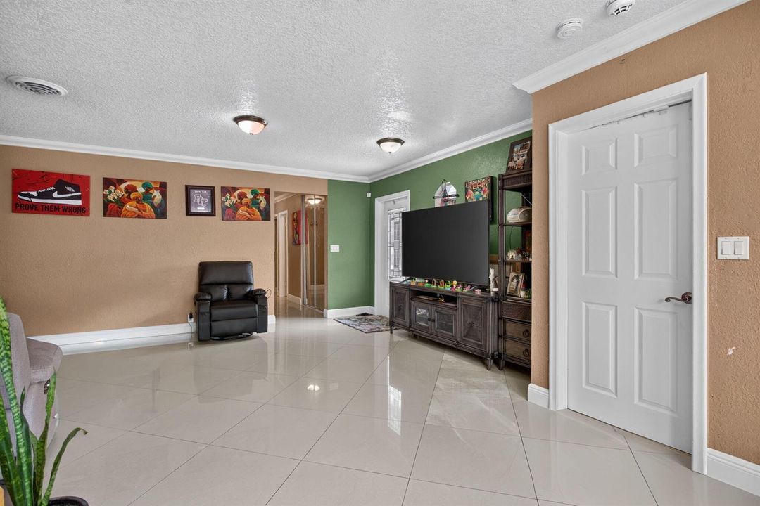 10-web-or-mls-6351-10