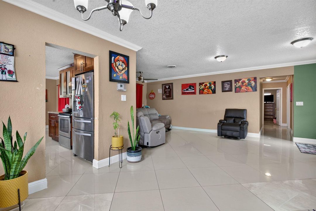 11-web-or-mls-6351-11