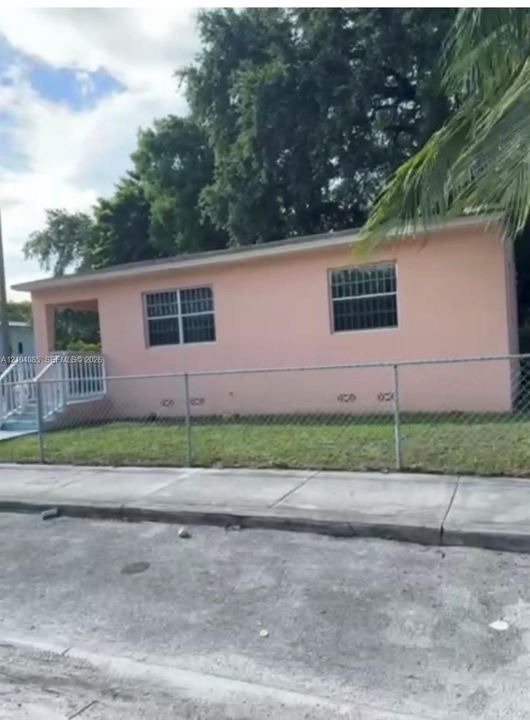 En Venta: $749,000 (0 camas, 0 baños, 1440 Pies cuadrados)
