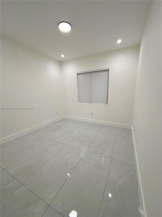 В аренду: $2,800 (2 спален, 2 ванн, 3680 Квадратных фут)