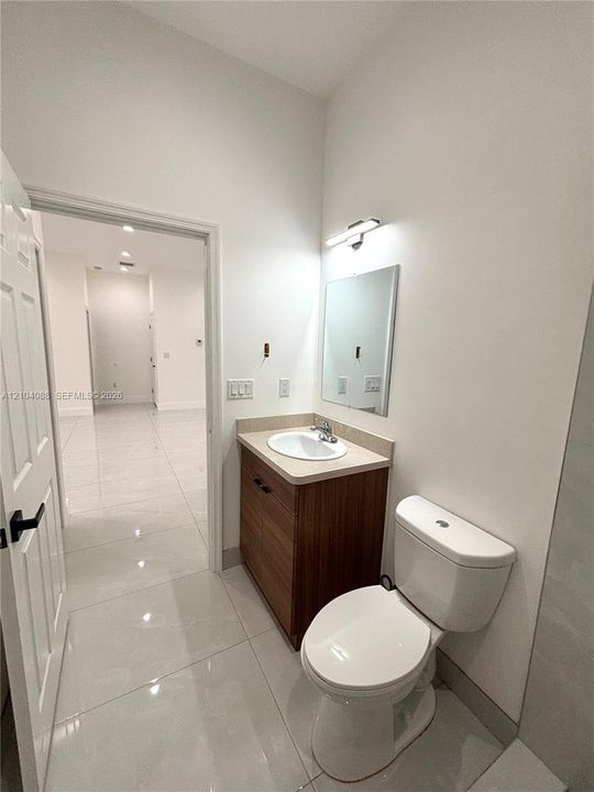 В аренду: $2,800 (2 спален, 2 ванн, 3680 Квадратных фут)