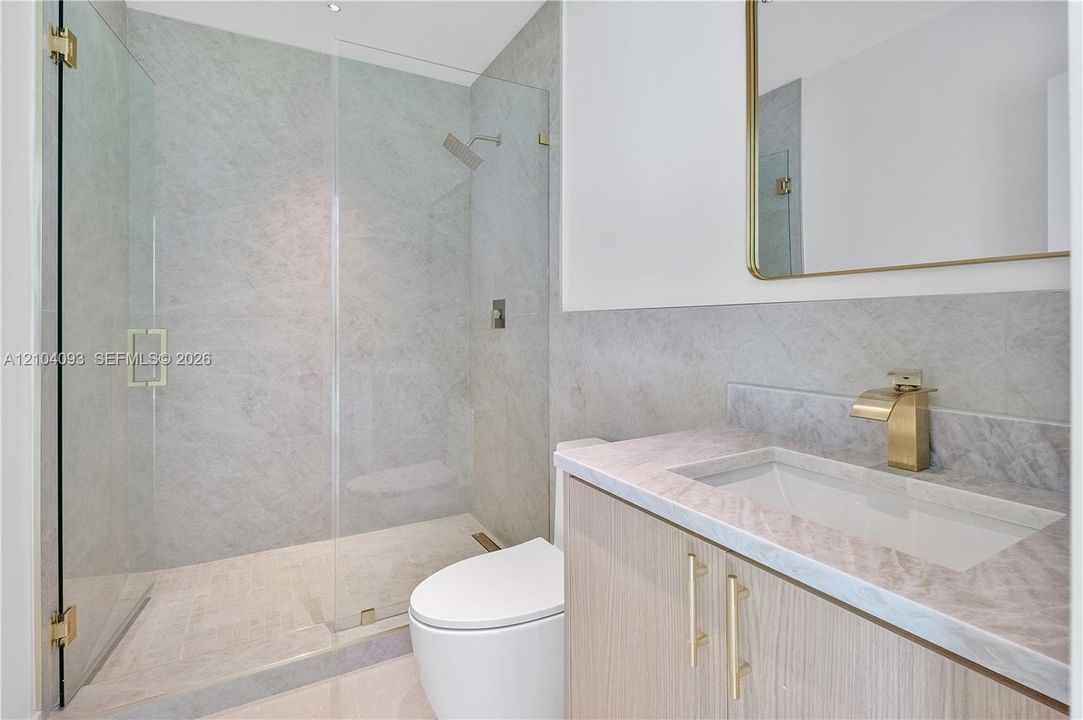 For Rent: $11,000 (4 beds, 3 baths, 1970 Square Feet)