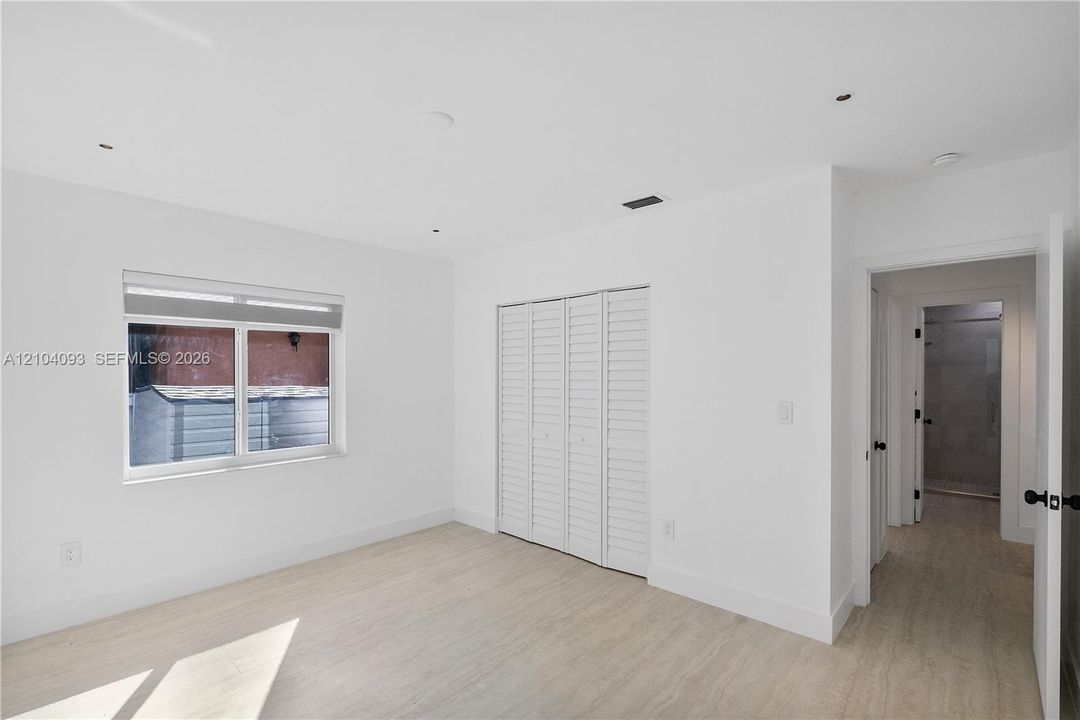 For Rent: $11,000 (4 beds, 3 baths, 1970 Square Feet)