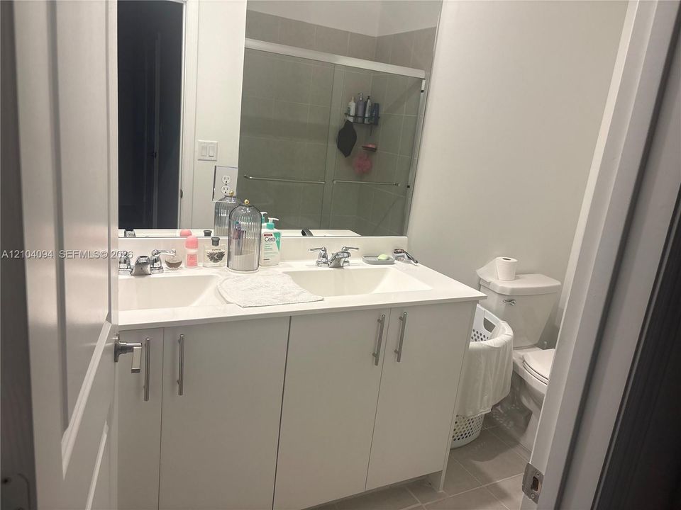 For Rent: $3,500 (4 beds, 3 baths, 1615 Square Feet)
