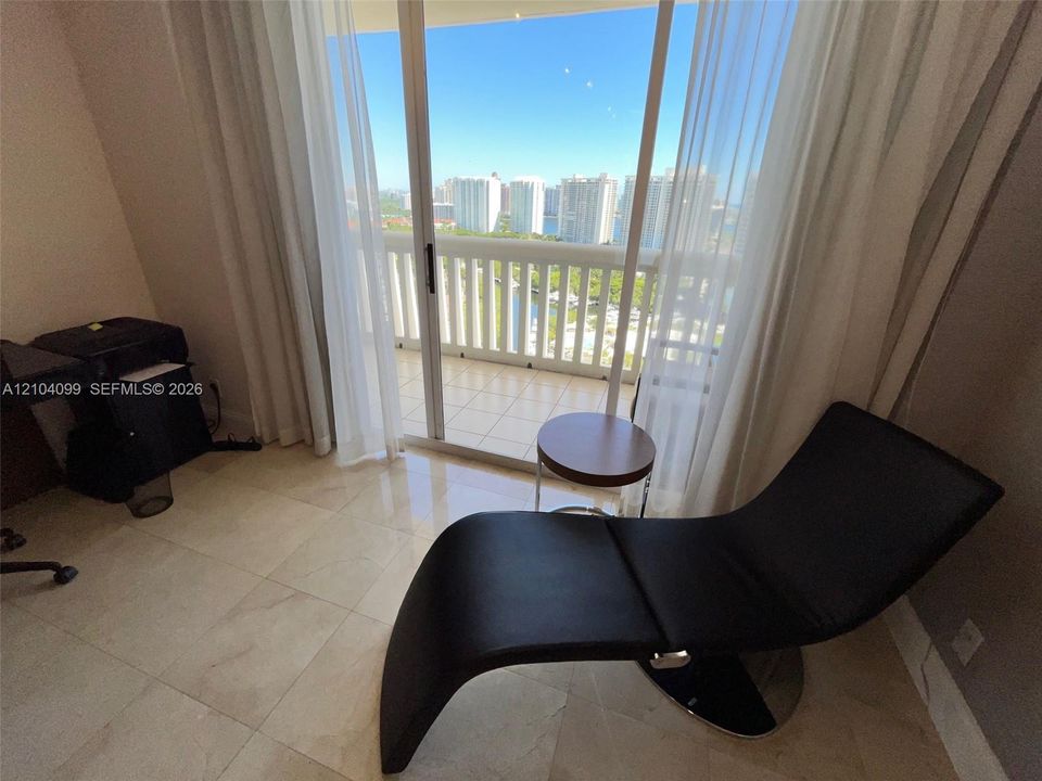 В аренду: $8,500 (3 спален, 2 ванн, 1520 Квадратных фут)