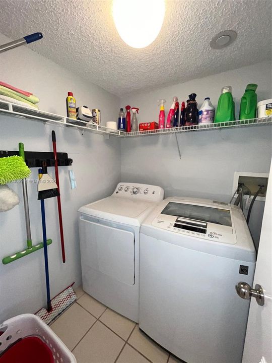 В аренду: $8,500 (3 спален, 2 ванн, 1520 Квадратных фут)