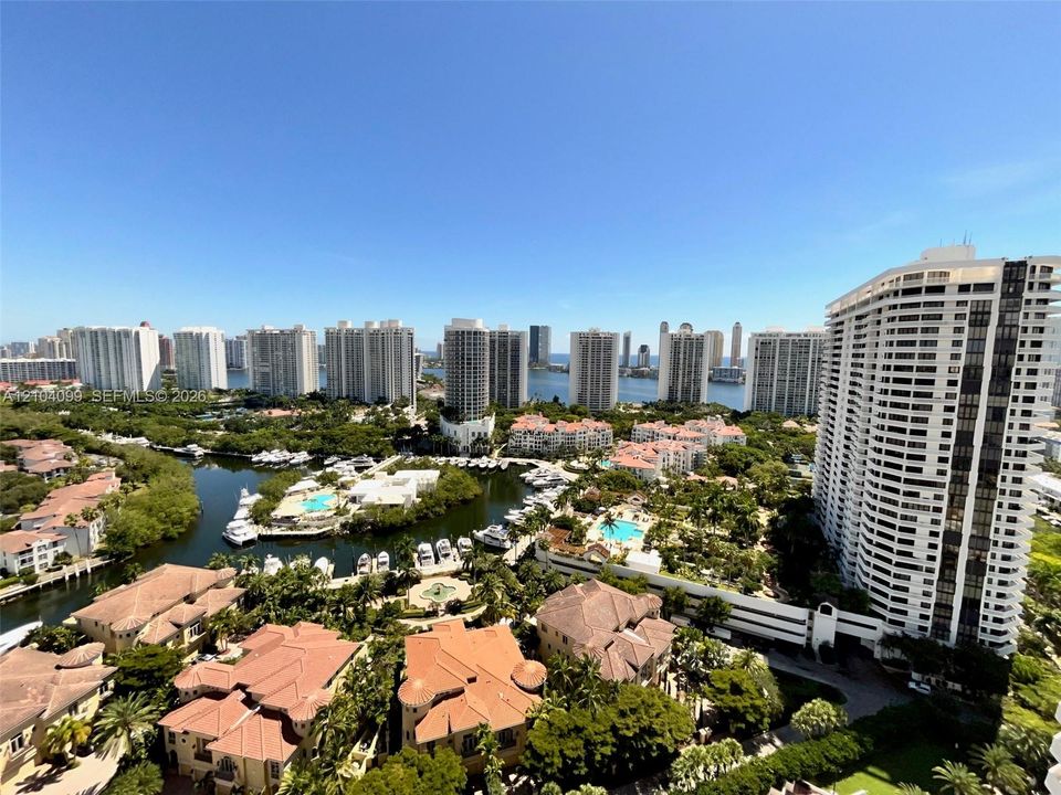 В аренду: $8,500 (3 спален, 2 ванн, 1520 Квадратных фут)