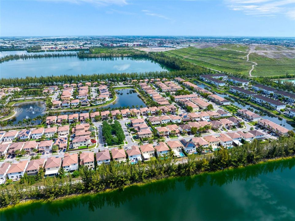 На продажу: $1,124,000 (4 спален, 3 ванн, 2674 Квадратных фут)