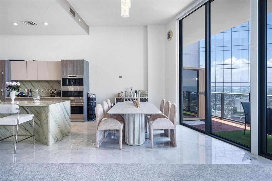 На продажу: $2,950,000 (3 спален, 4 ванн, 2179 Квадратных фут)