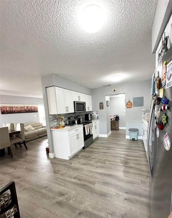 For Sale: $360,000 (3 beds, 2 baths, 1360 Square Feet)