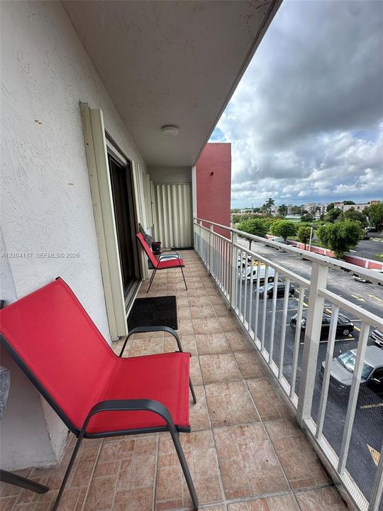 For Sale: $360,000 (3 beds, 2 baths, 1360 Square Feet)
