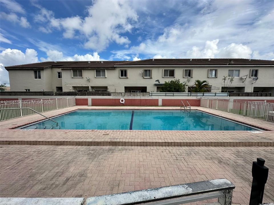For Sale: $360,000 (3 beds, 2 baths, 1360 Square Feet)