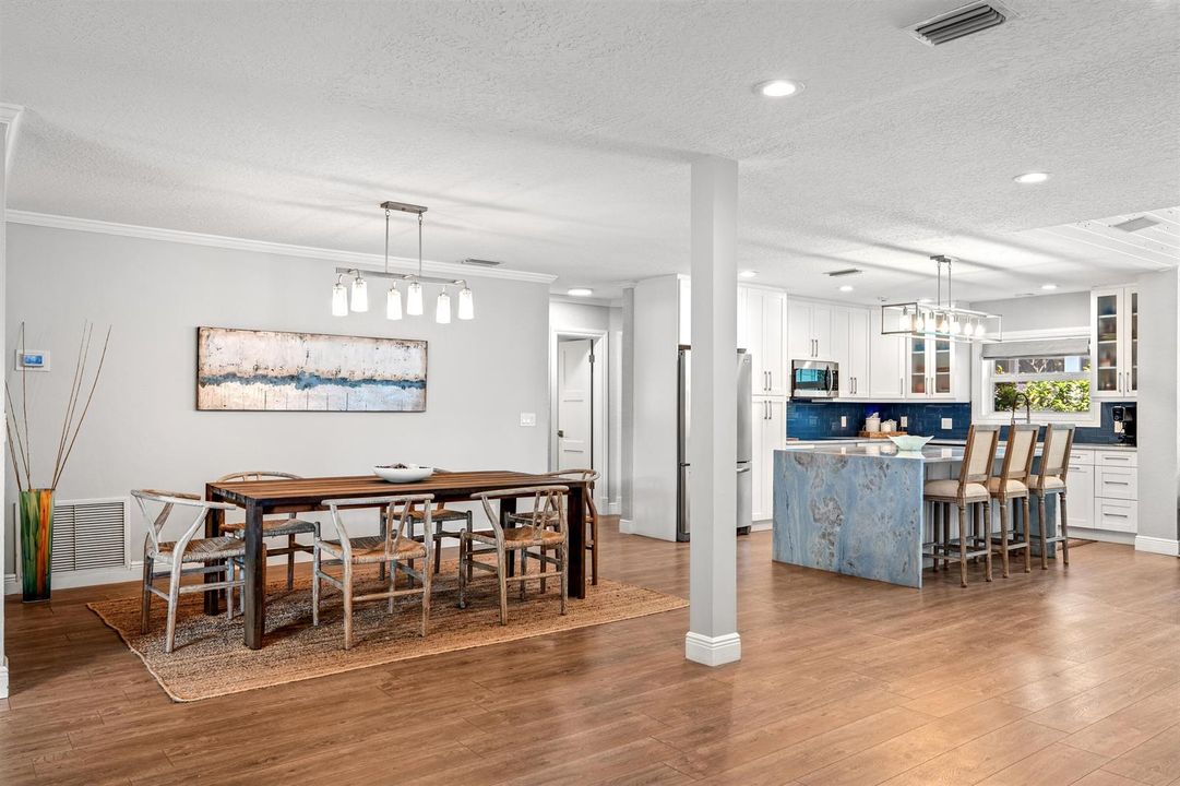 DINING_ROOM_ANGLE